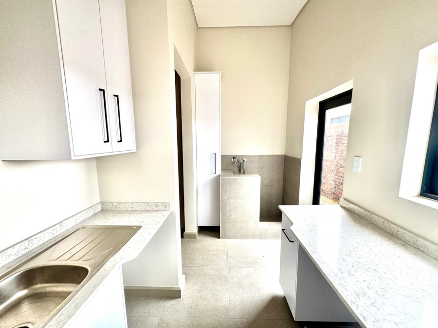 To Let 3 Bedroom Property for Rent in Helderzicht Eco Estate North West